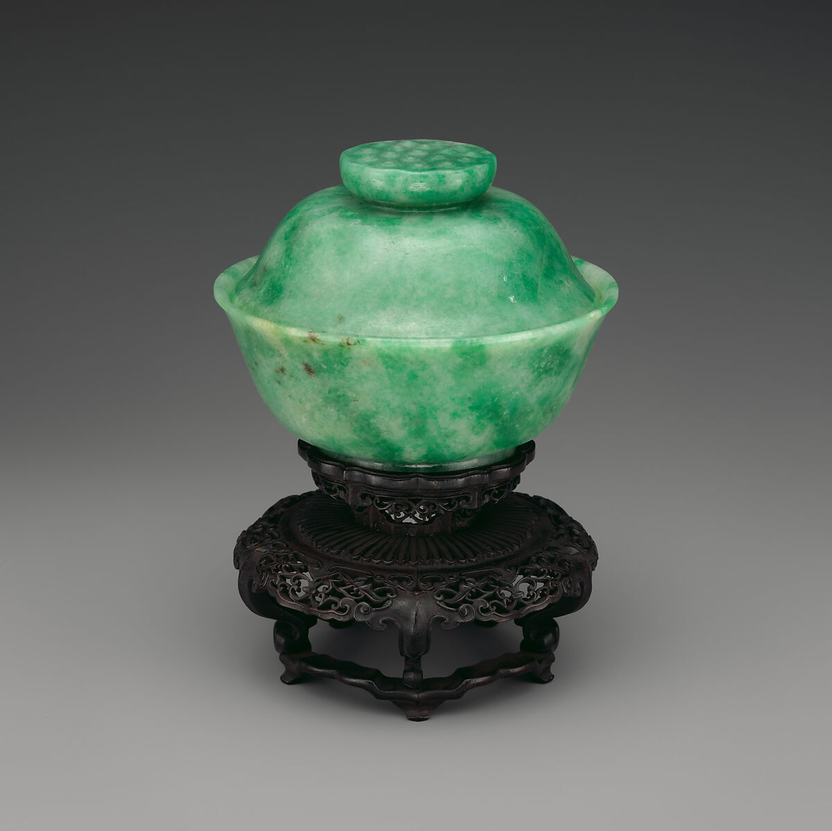 Bowl with cover, Jadeite, light emerald-green mingled with lavender-gray, China 