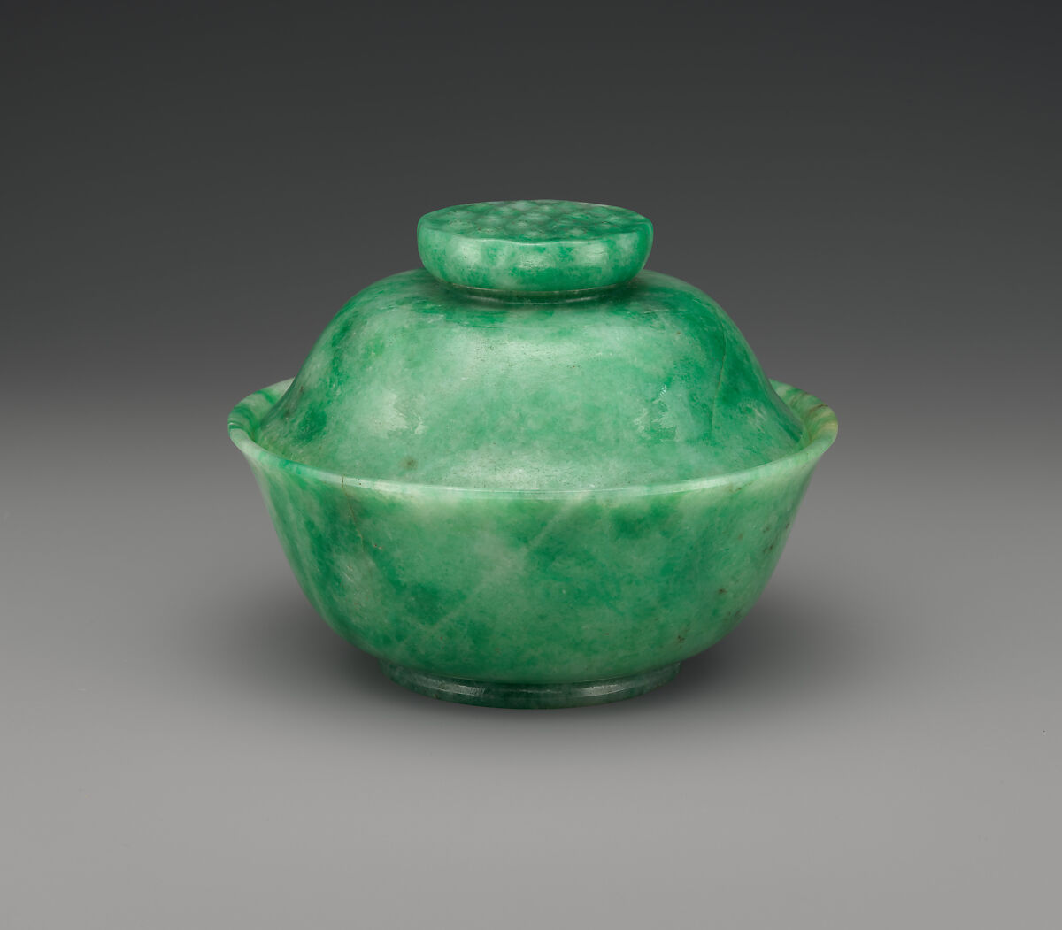 Bowl with cover, Jadeite, light emerald-green mingled with lavender-gray, China