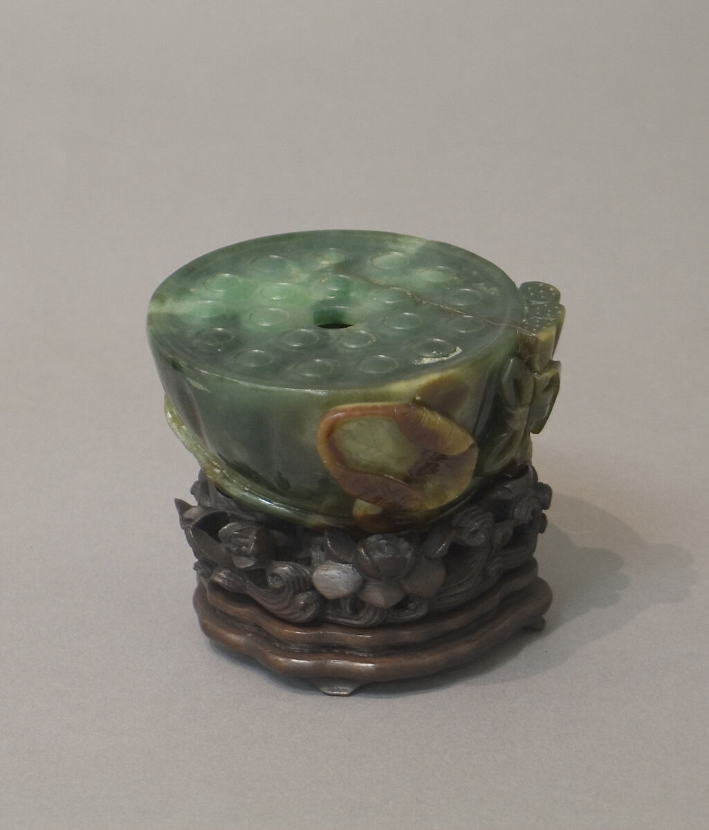 Artist's water holder, Jadeite, shades of green, varying from very light green to very dark bluish-green, with yellow and rich dead-oak-leaf, China 