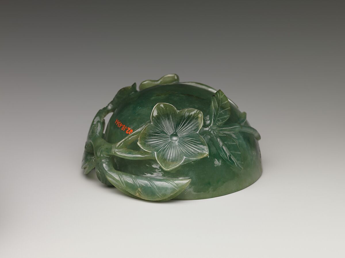 Peach-shaped Cup with Saucer, Jade (jadeite), China