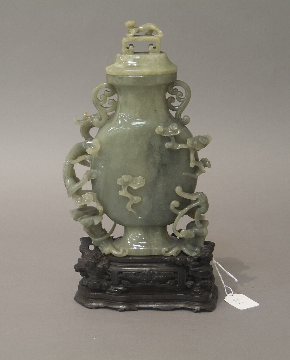 Vase with cover, Nephrite, yellowish-gray with longitudinal cloudings of dark gray, China 