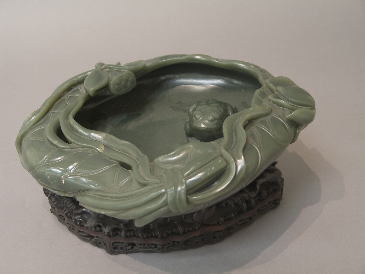 Lotus-Leaf Dish, Nephrite, very dark sage-green, China