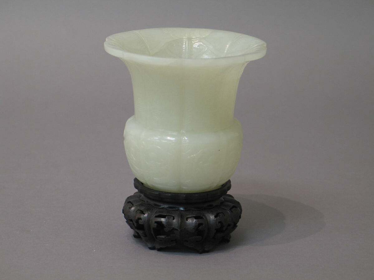 Vase, Nephrite, white with very light greenish tint, China 