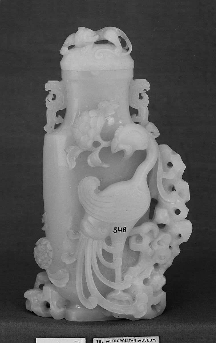 Vase with cover, Nephrite, China 