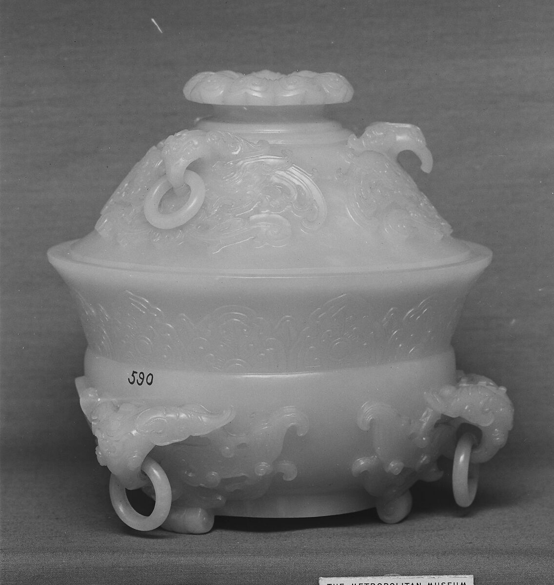 Incense burner with cover, Nephrite, white with very light greenish tint, China