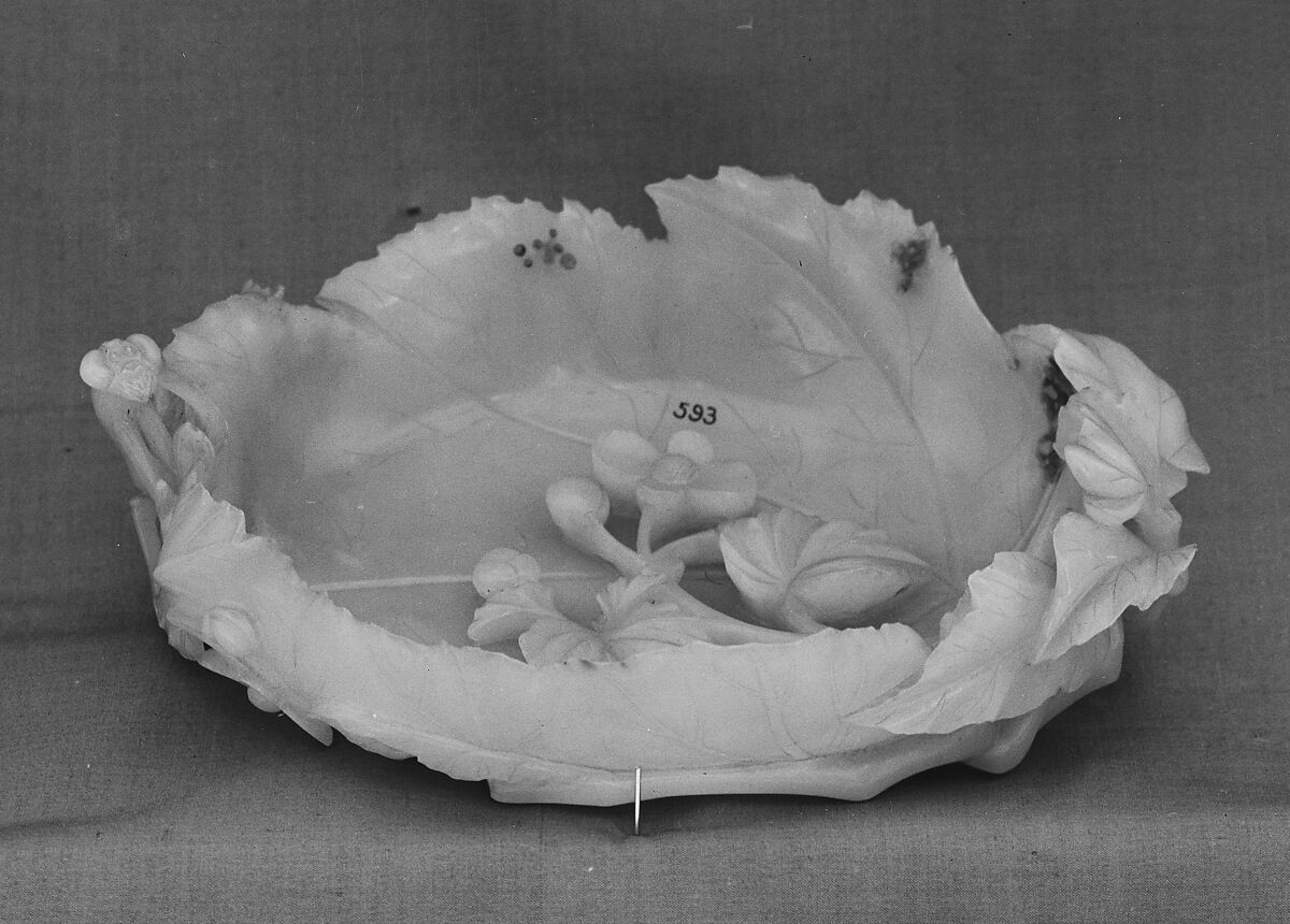 Artist's dish, Nephrite, white with very light greenish tint and spots of brown, China