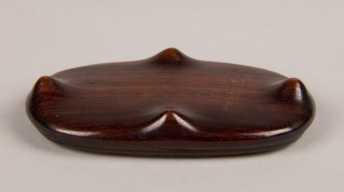 Girdle plaque, Nephrite, white with greenish-gray tint, China