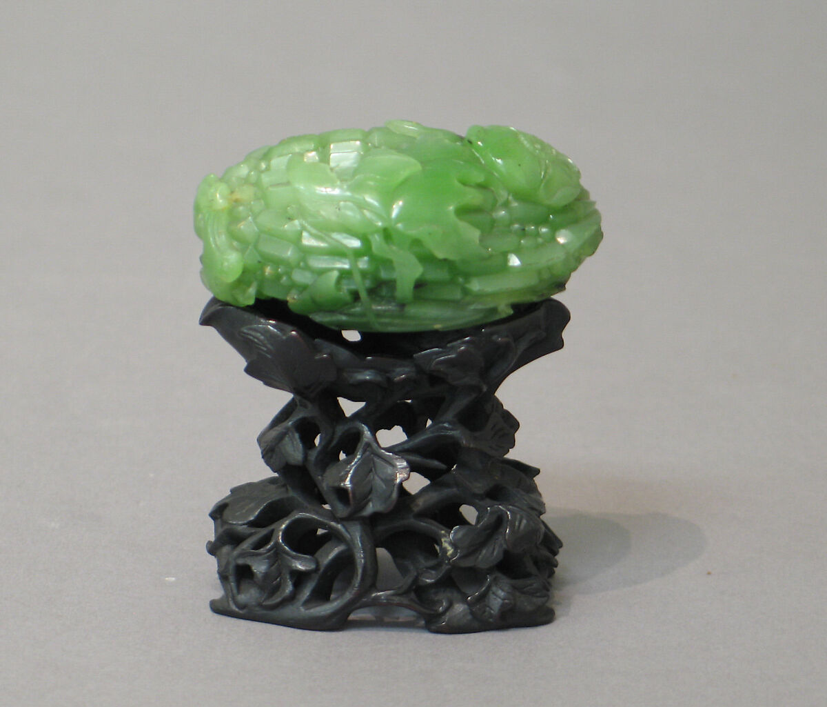 Paperweight in the shape of a bitter melon, Jade (jadeite), China 