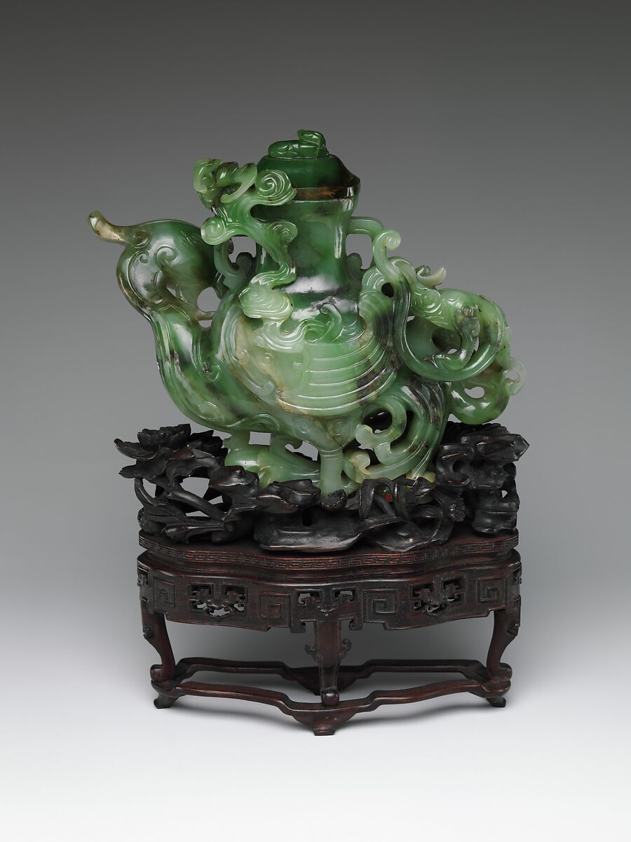 Vase in the shape of a heavenly rooster, Jade (nephrite), China