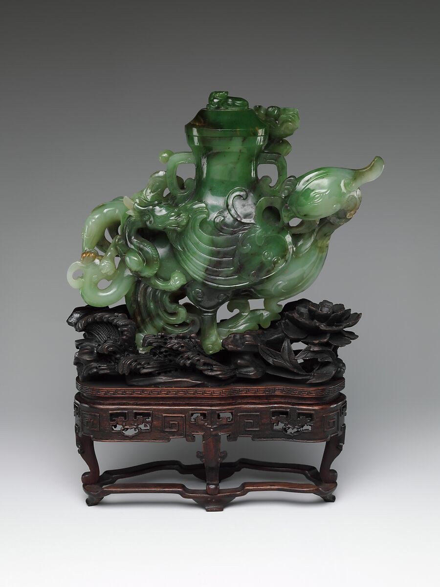 Vase in the shape of a heavenly rooster, Jade (nephrite), China 