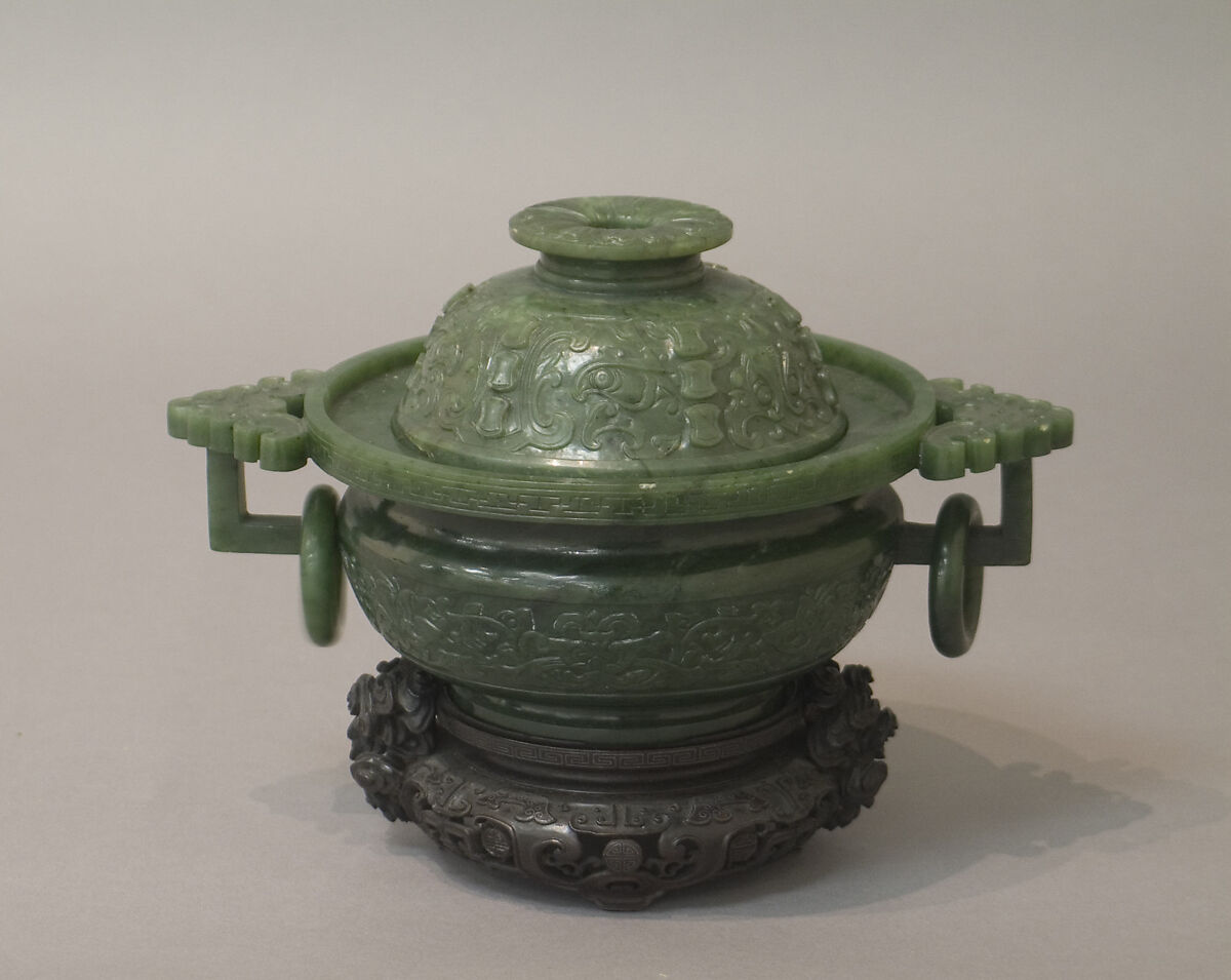 Incense burner with cover, Nephrite, spinach-green, translucent and bright, China 