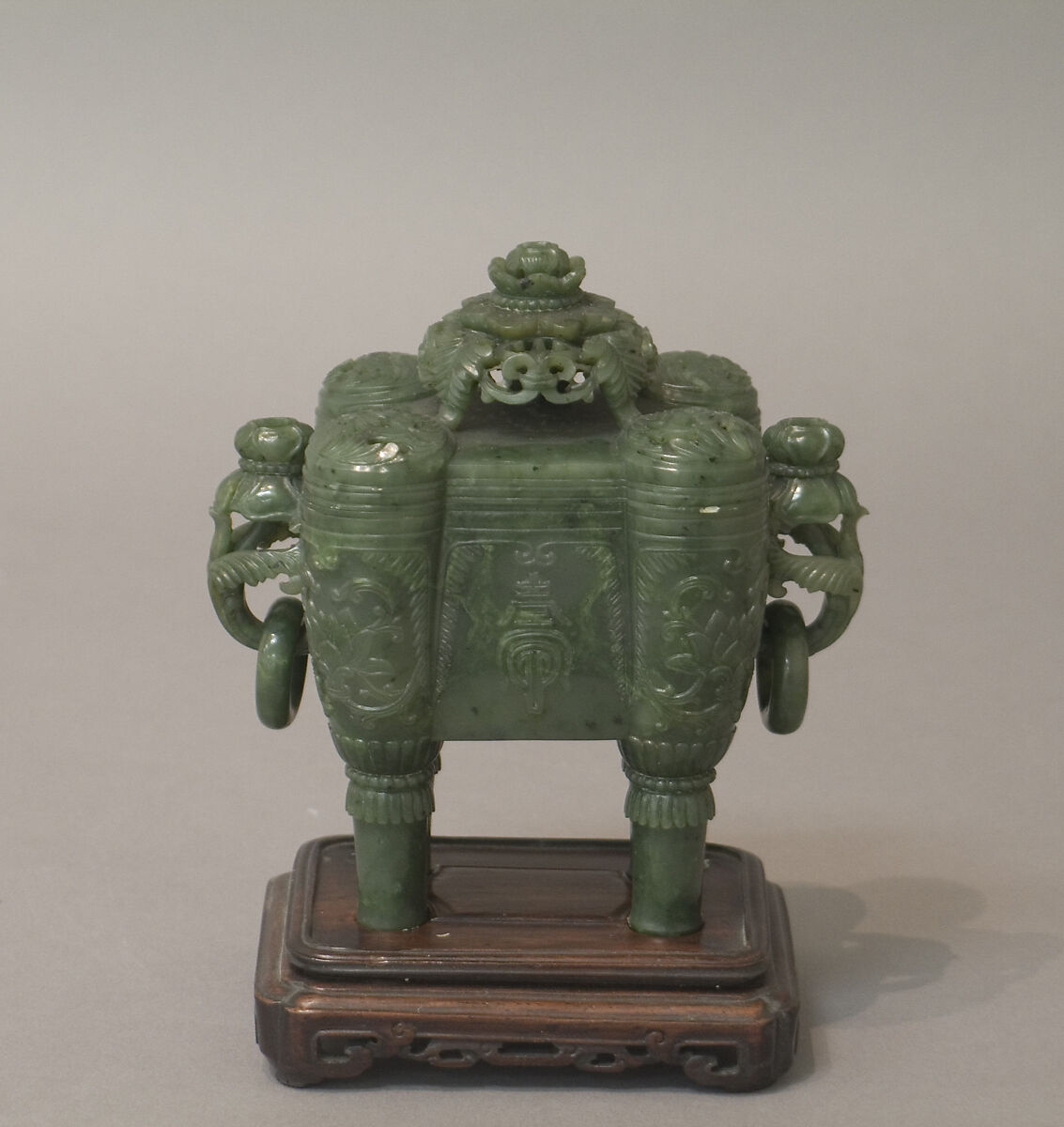 Incense burner with cover, Nephrite, China 