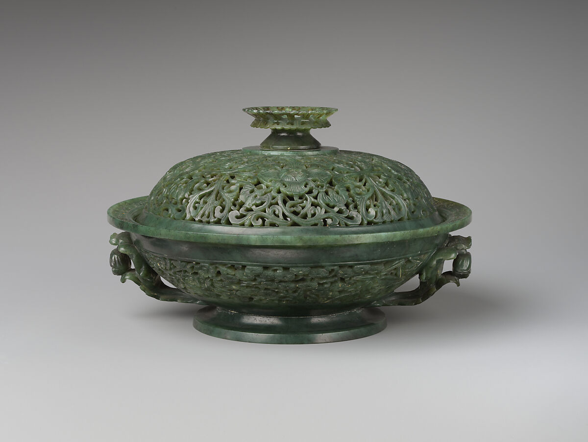 Bowl with cover, Nephrite, spinach-green, China 