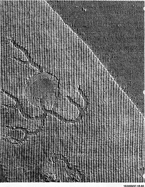 Fan Surface with a Dragon, Clouds, and Waves, Tapestry-woven (kesi) silk, China