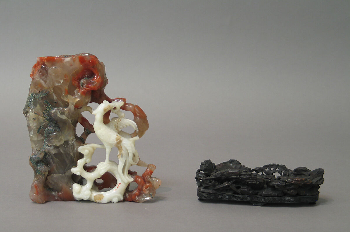 Vase, Carnelian and white agate, China