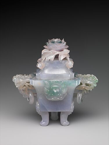 Incense burner in the shape of an archaic tripod (ding)