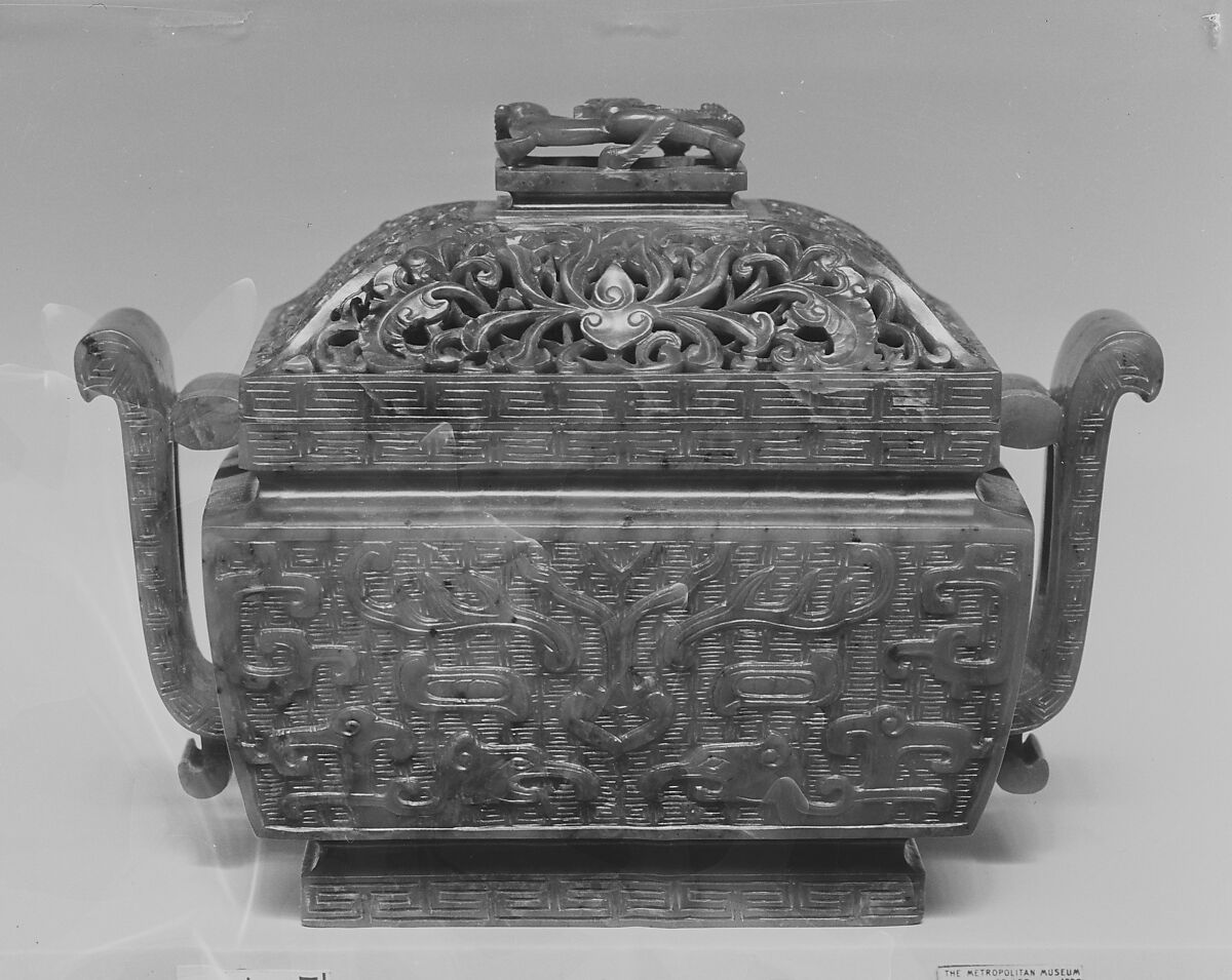 Covered incense burner, Nephrite, China 