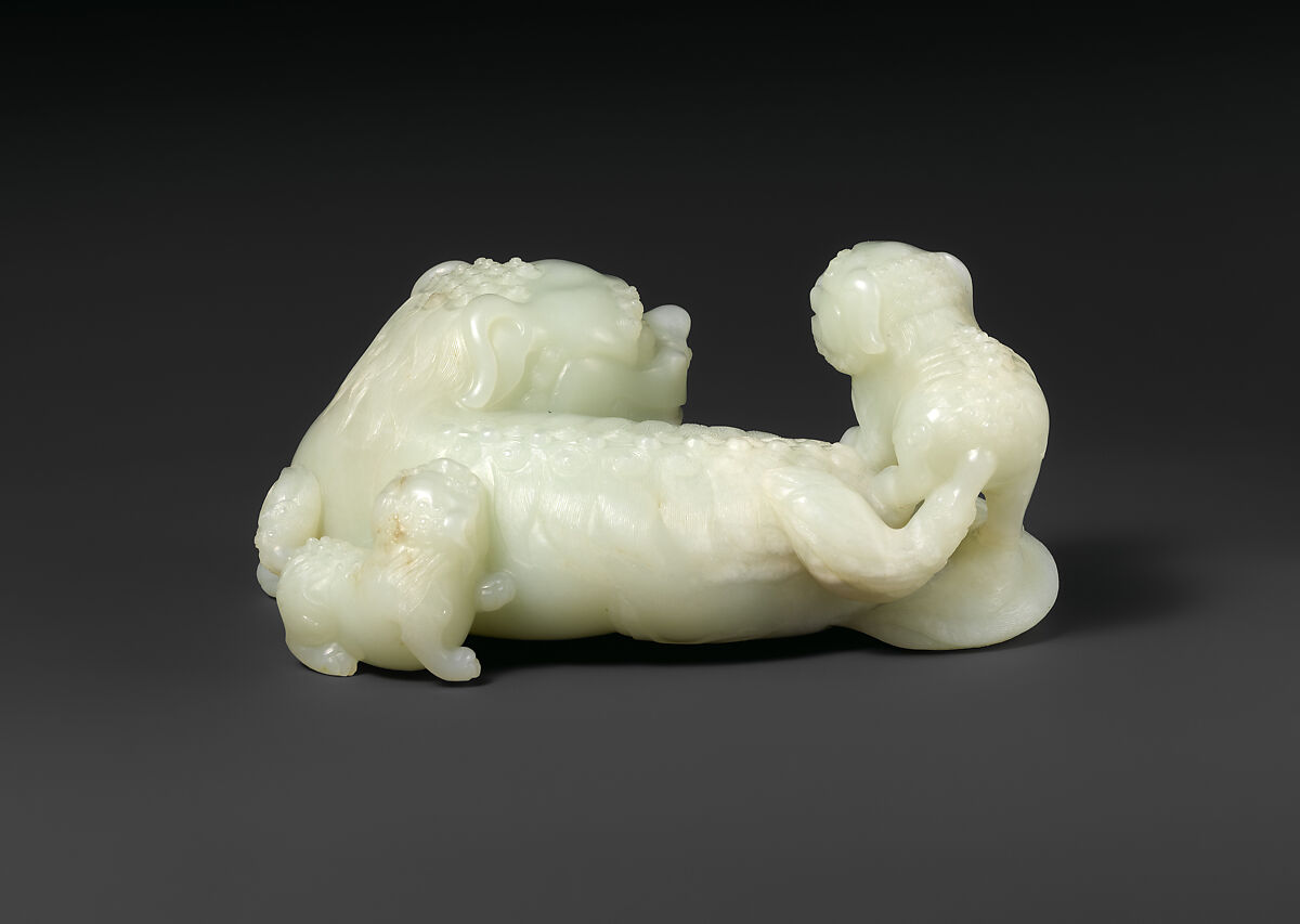 Lion and cub, Jade (nephrite), China