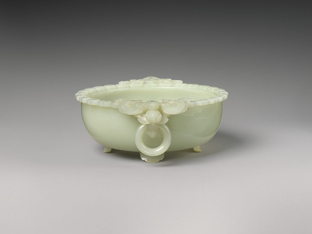 Bowl with handles, Nephrite, white with very light greenish tint, China