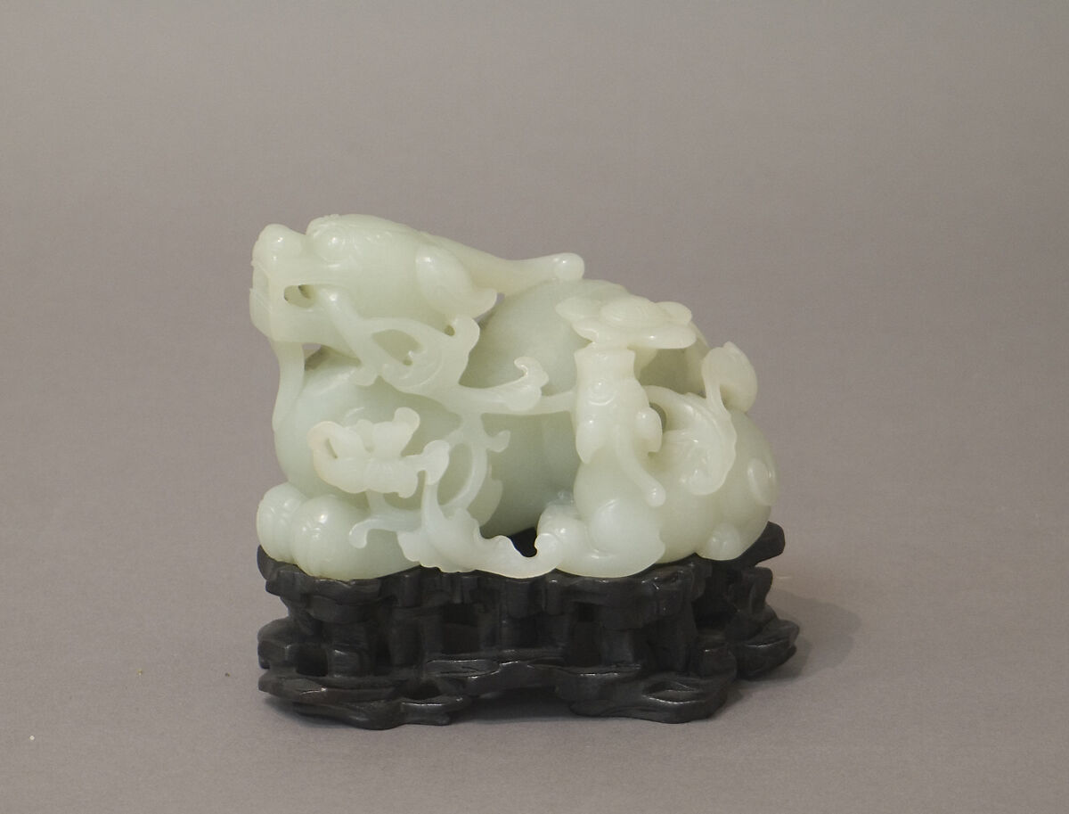 Fantastic animal and cub, Jade (nephrite), China