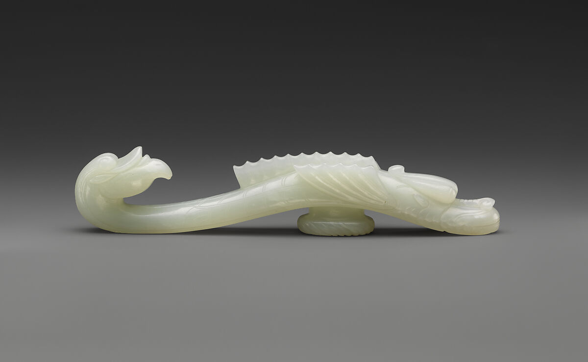 Garment hook in the shape of a phoenix, Jade (nephrite), China 