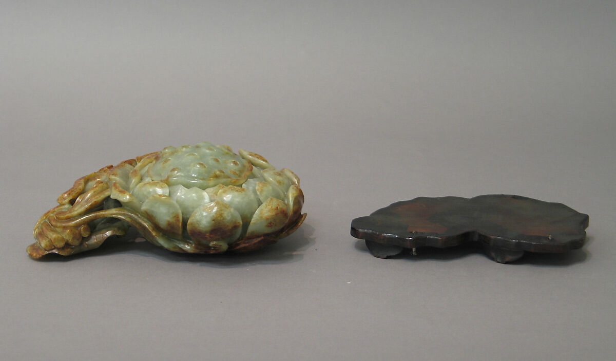 Water receptacle with cover, Nephrite, light sage-green with a mottling of white and brown, and a heavy staining of variegated dead-oak-leaf, China