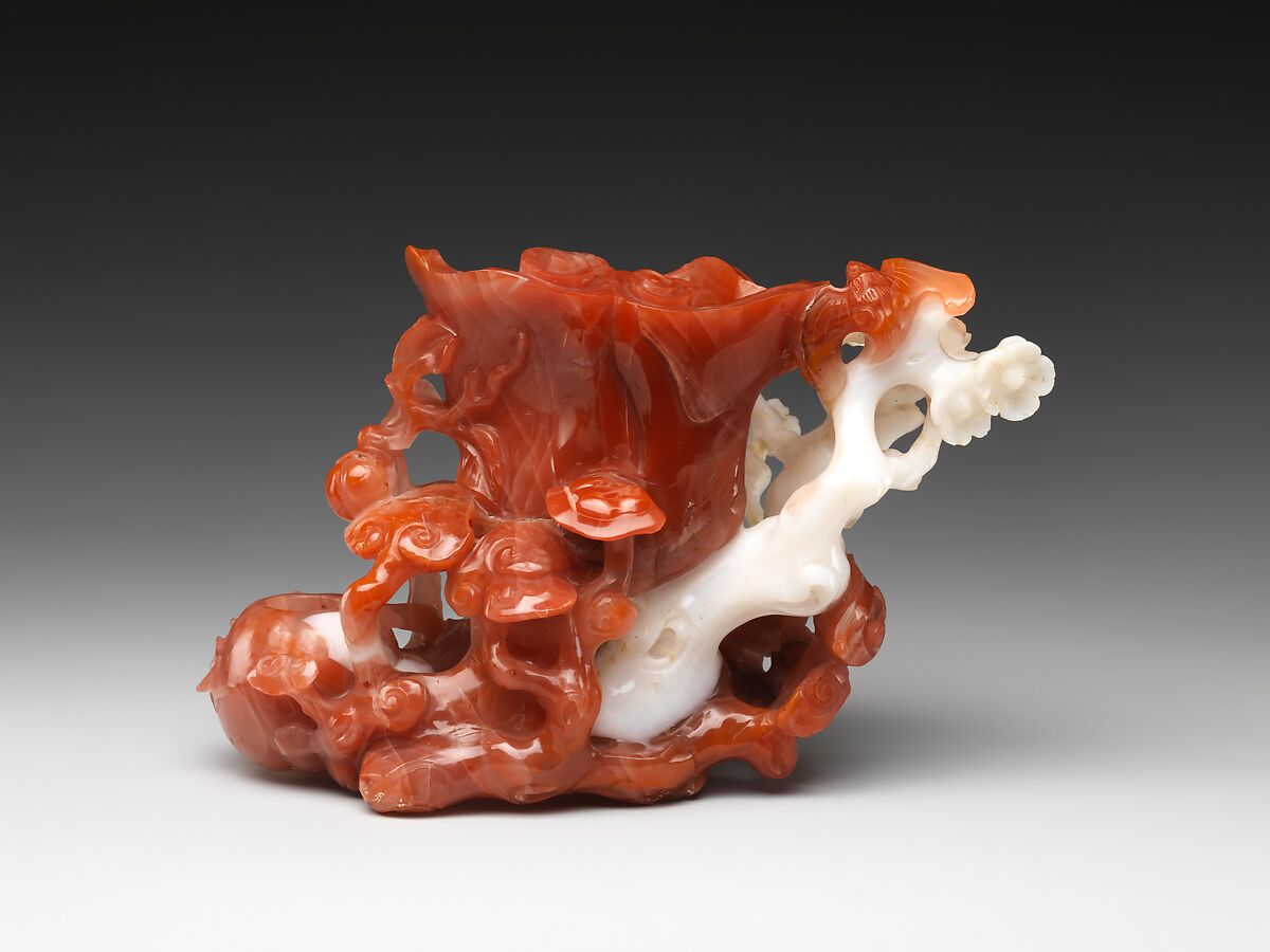 Flower holder with floral design, Carnelian and white agate, China 