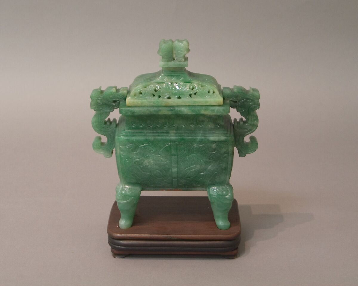Incense burner with cover, Jadeite, emerald-green with a few delicate patches of lavender-gray, China 