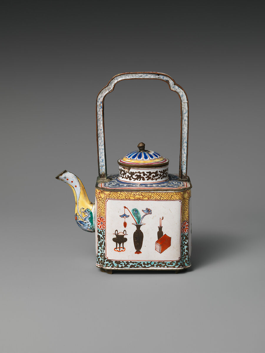 Teapot with Pattern of the "Hundred Antiques", Painted enamel, China 