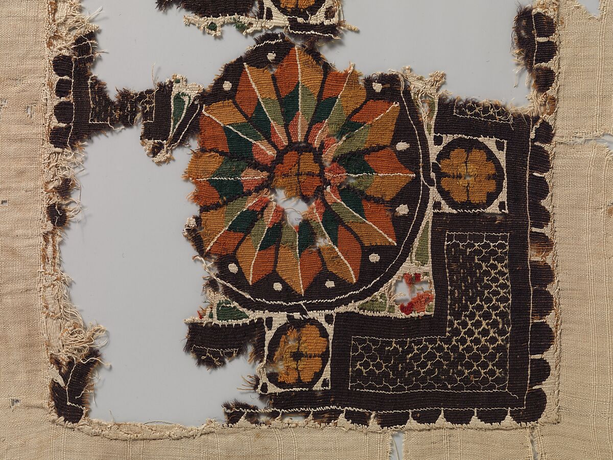 Textile Fragment, Wool, linen; plain weave, tapestry weave