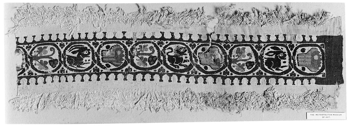 Textile Fragment, Wool, linen; plain weave, tapestry weave, weft loop weave
