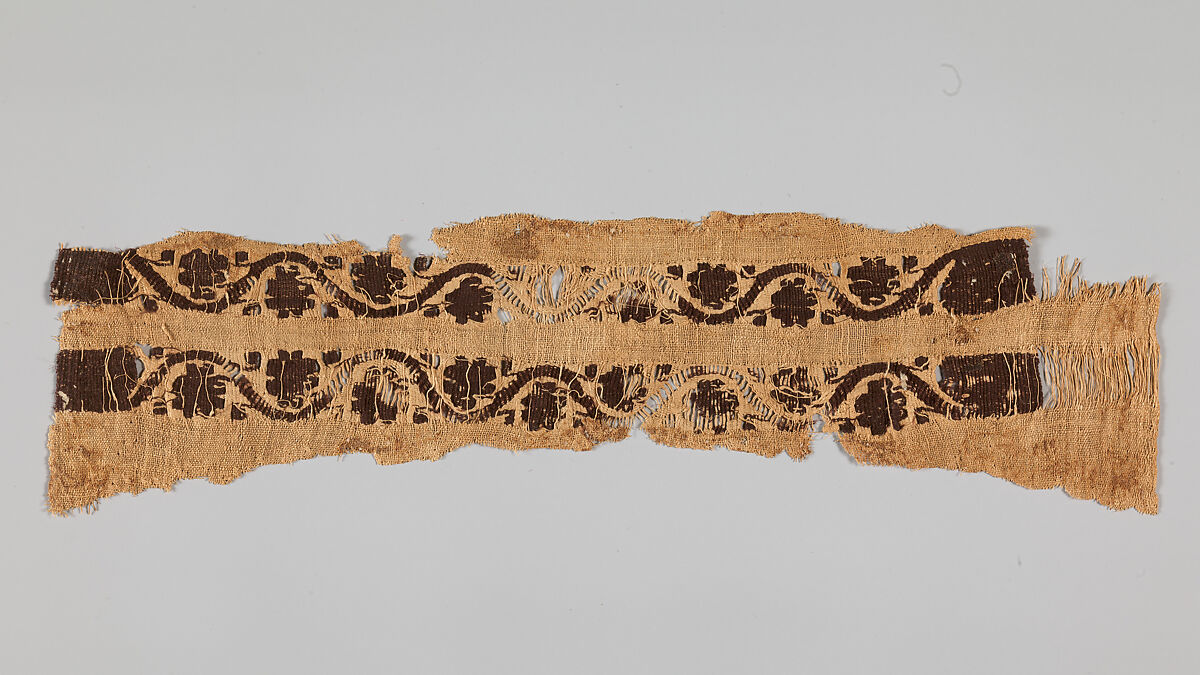 Textile Fragment, Wool, linen; plain weave, tapestry weave