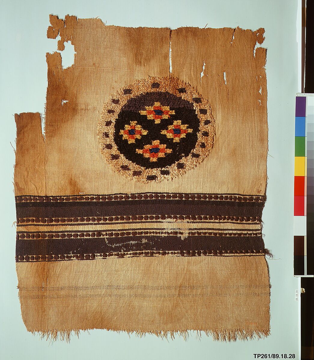 Textile Fragment, Wool, linen; plain weave, tapestry weave, weft loop weave