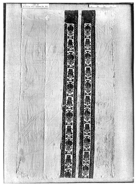 Fragment with Ornamental Bands of Vases with Leaves, Wool, linen; plain weave, tapestry weave