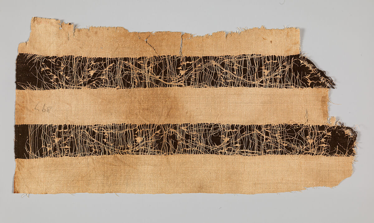 Textile Fragment, Wool, linen; plain weave, tapestry weave