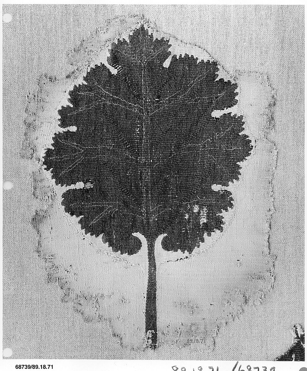 Textile Fragment with a Leaf, Wool, linen; plain weave, tapestry weave