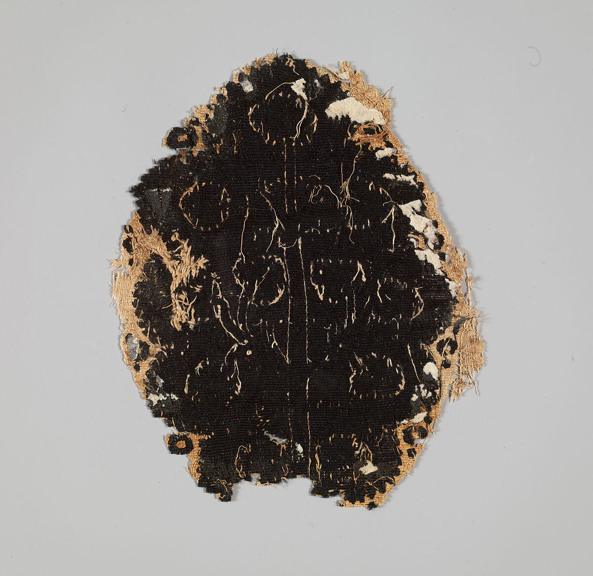 Textile Fragment, Wool, linen; plain weave, tapestry weave