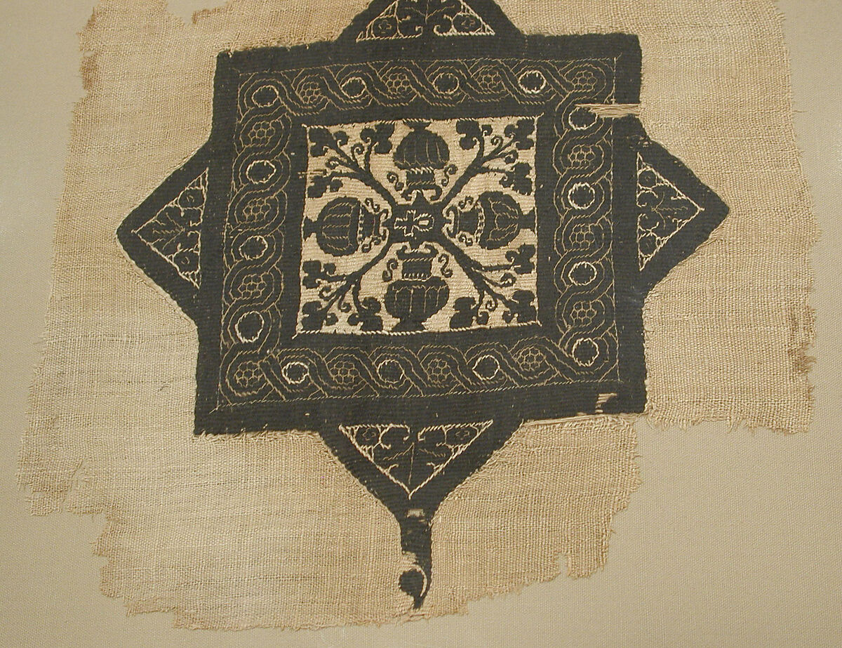 Coptic Textile Fragment, Linen, wool; plain weave, tapestry weave, brocaded