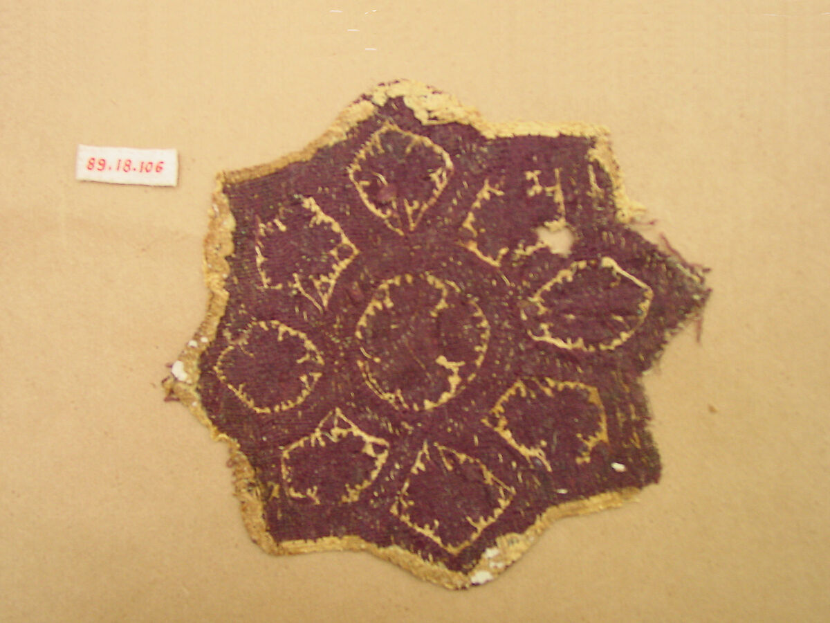 Textile Fragment, Wool, linen; plain weave, tapestry weave