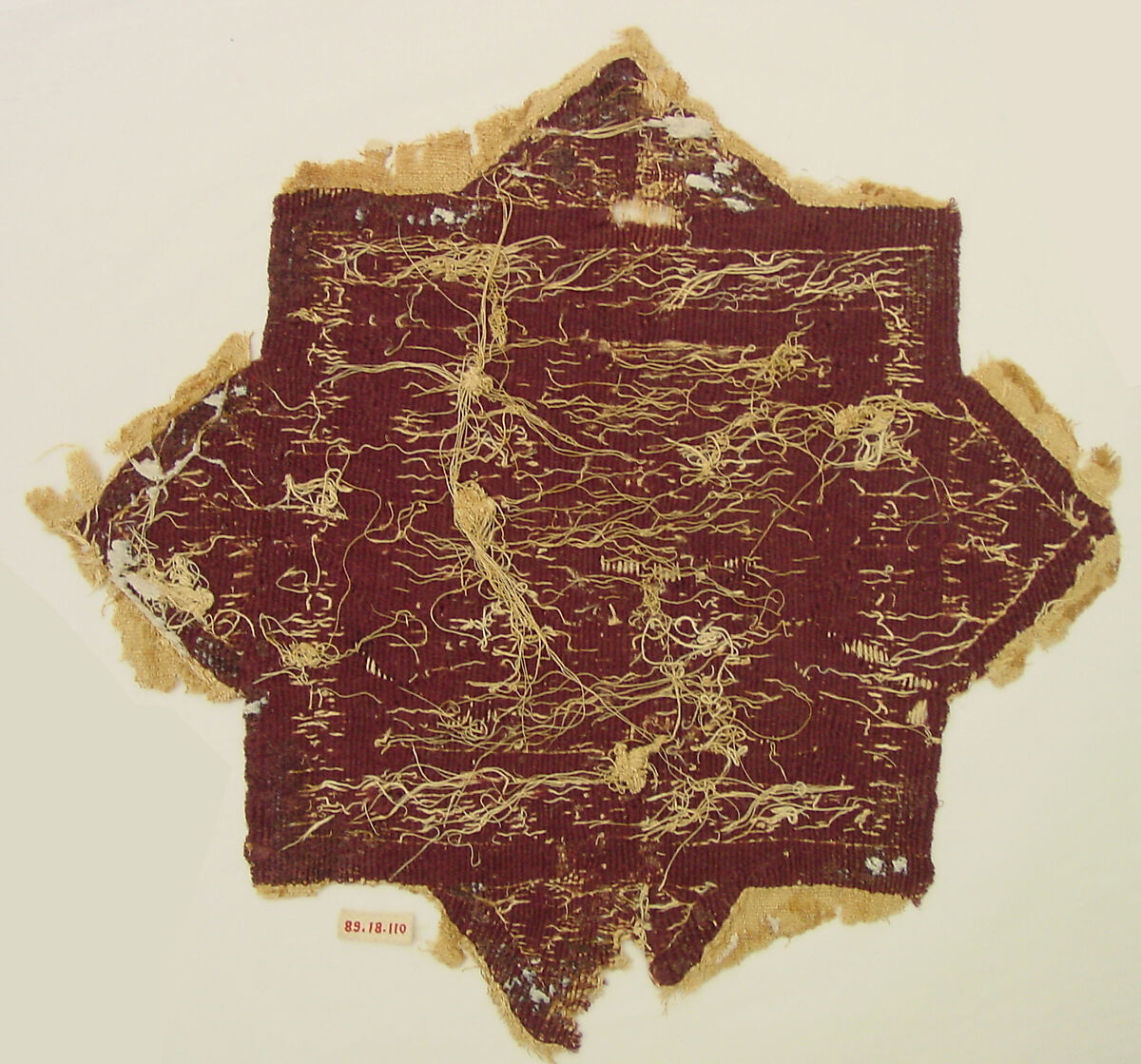 Textile Fragment, Wool, linen; plain weave, tapestry weave