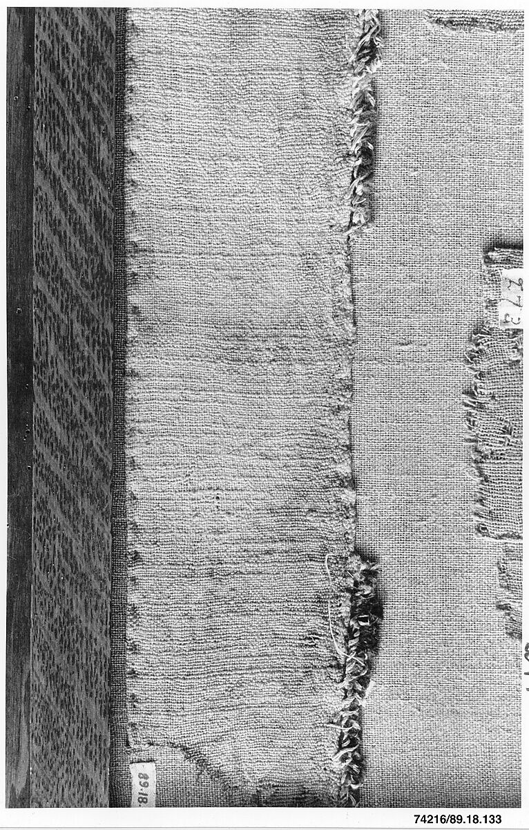 Textile Fragment, Wool, linen; plain weave