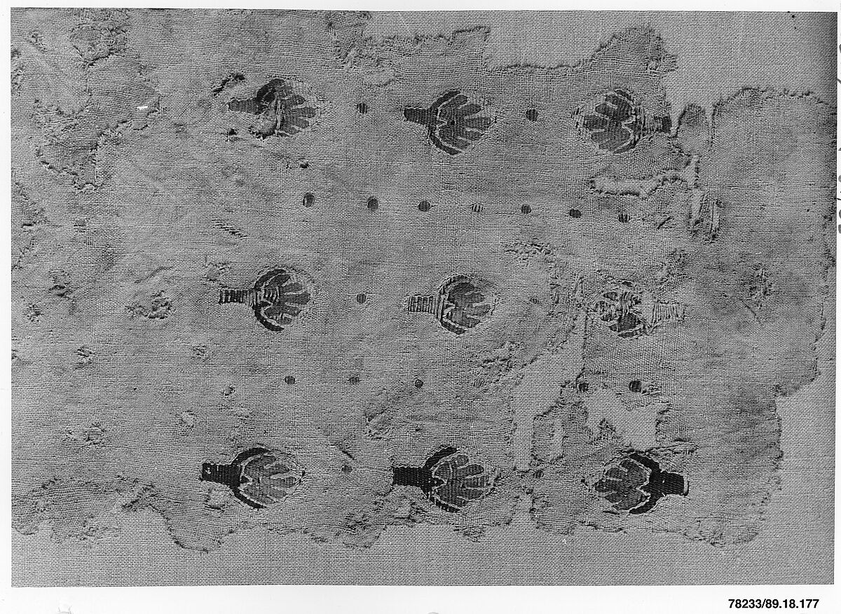 Textile Fragment, Wool, linen; plain weave, tapestry weave