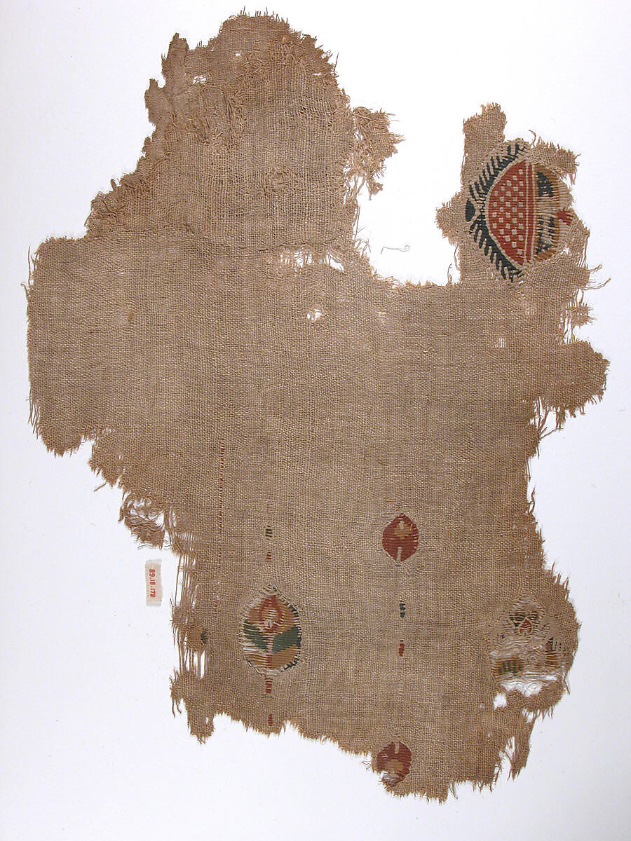 Textile Fragment, Wool, linen; plain weave, tapestry weave