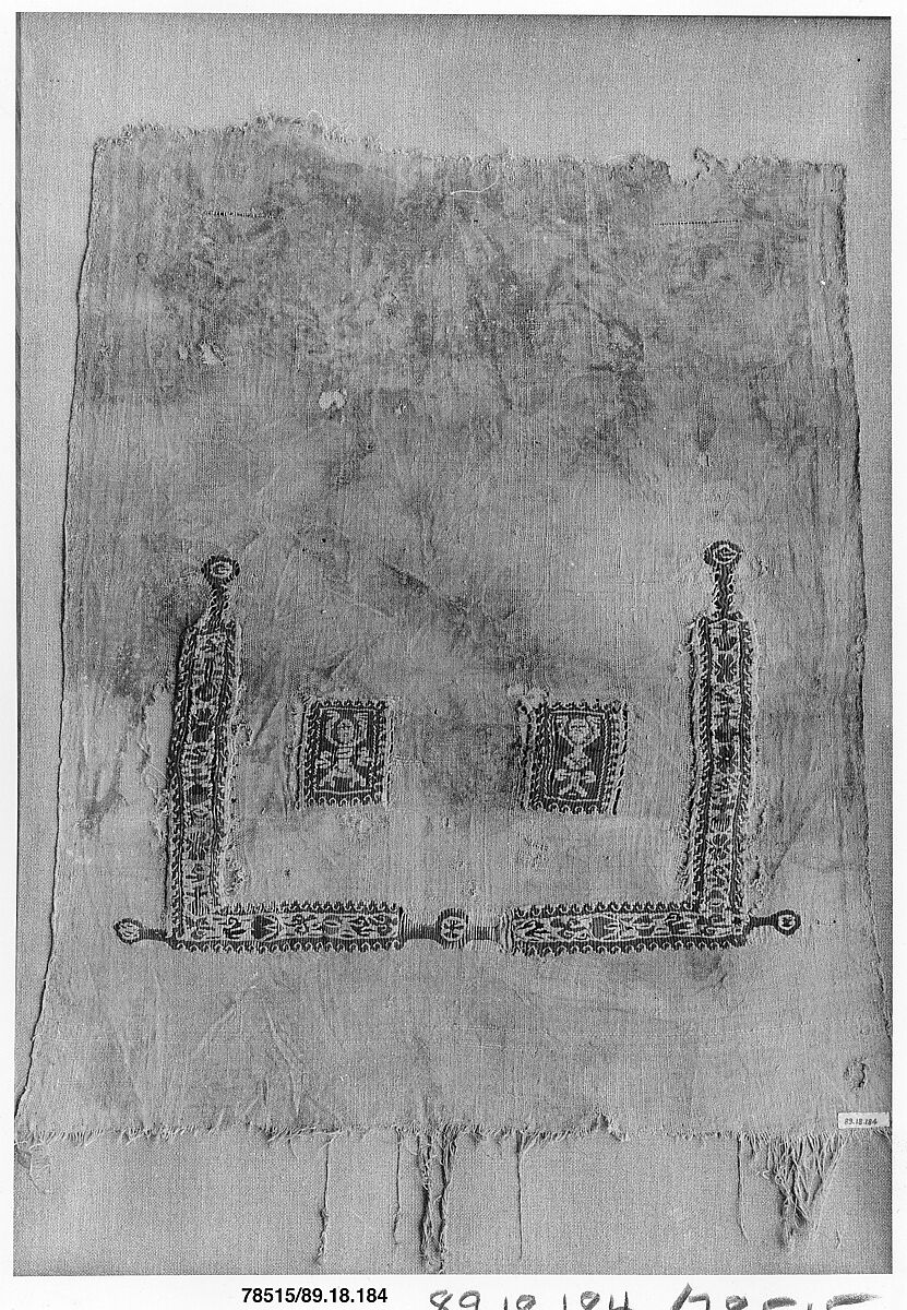 Textile Fragment, Wool, linen; plain weave, tapestry weave
