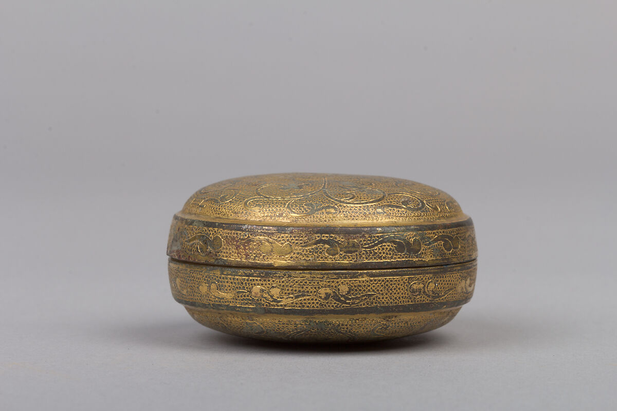 Cosmetic box, Gilt bronze, China