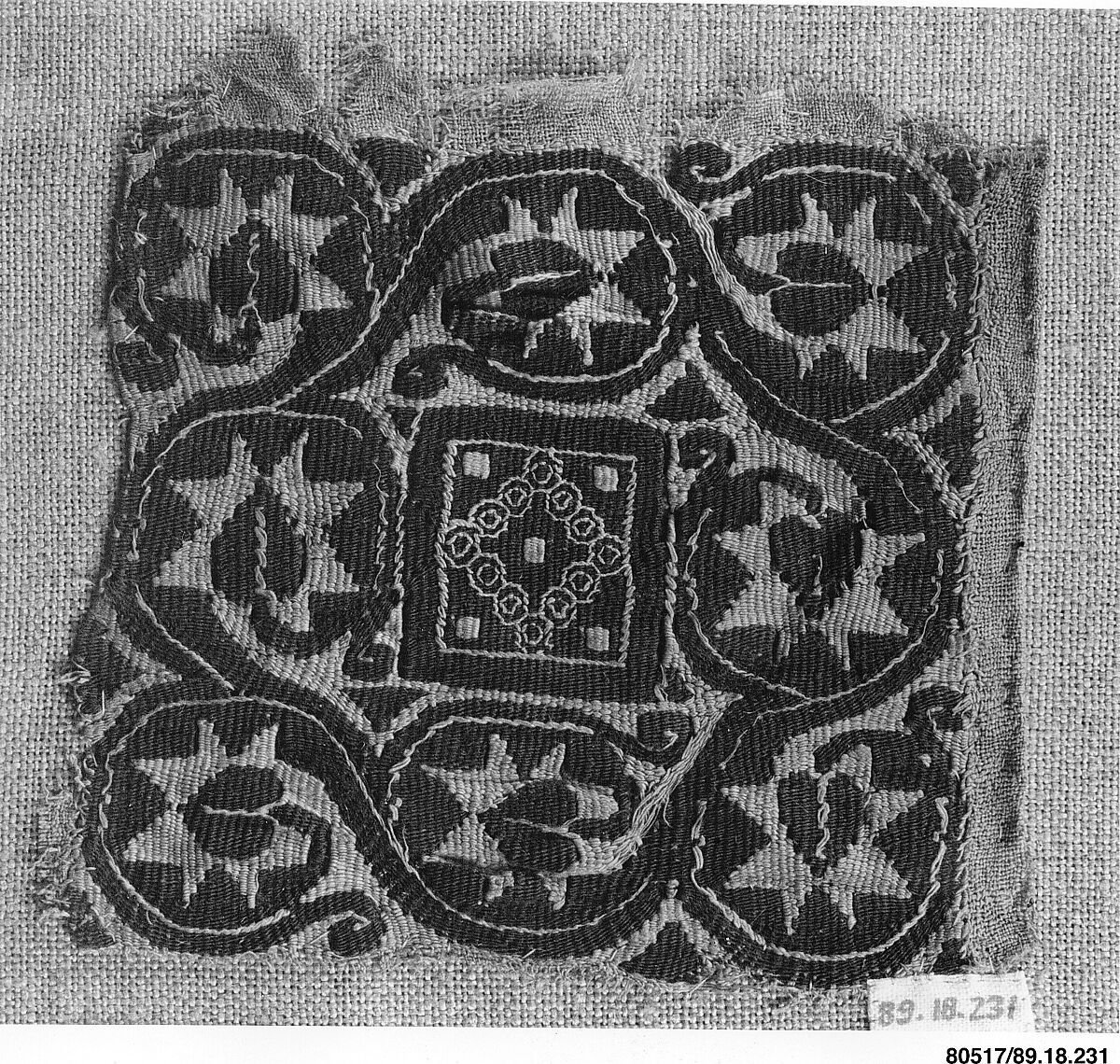 Textile Fragment, Wool, linen; plain weave, tapestry weave 