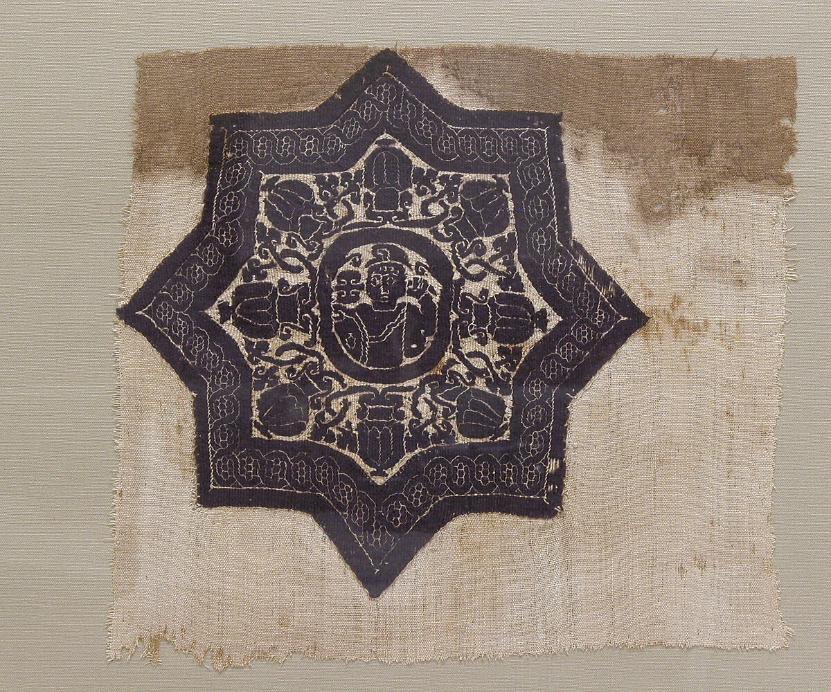 Fragment with an Eight-Pointed Star Containing a Warrior, Wool, linen; plain weave, tapestry weave