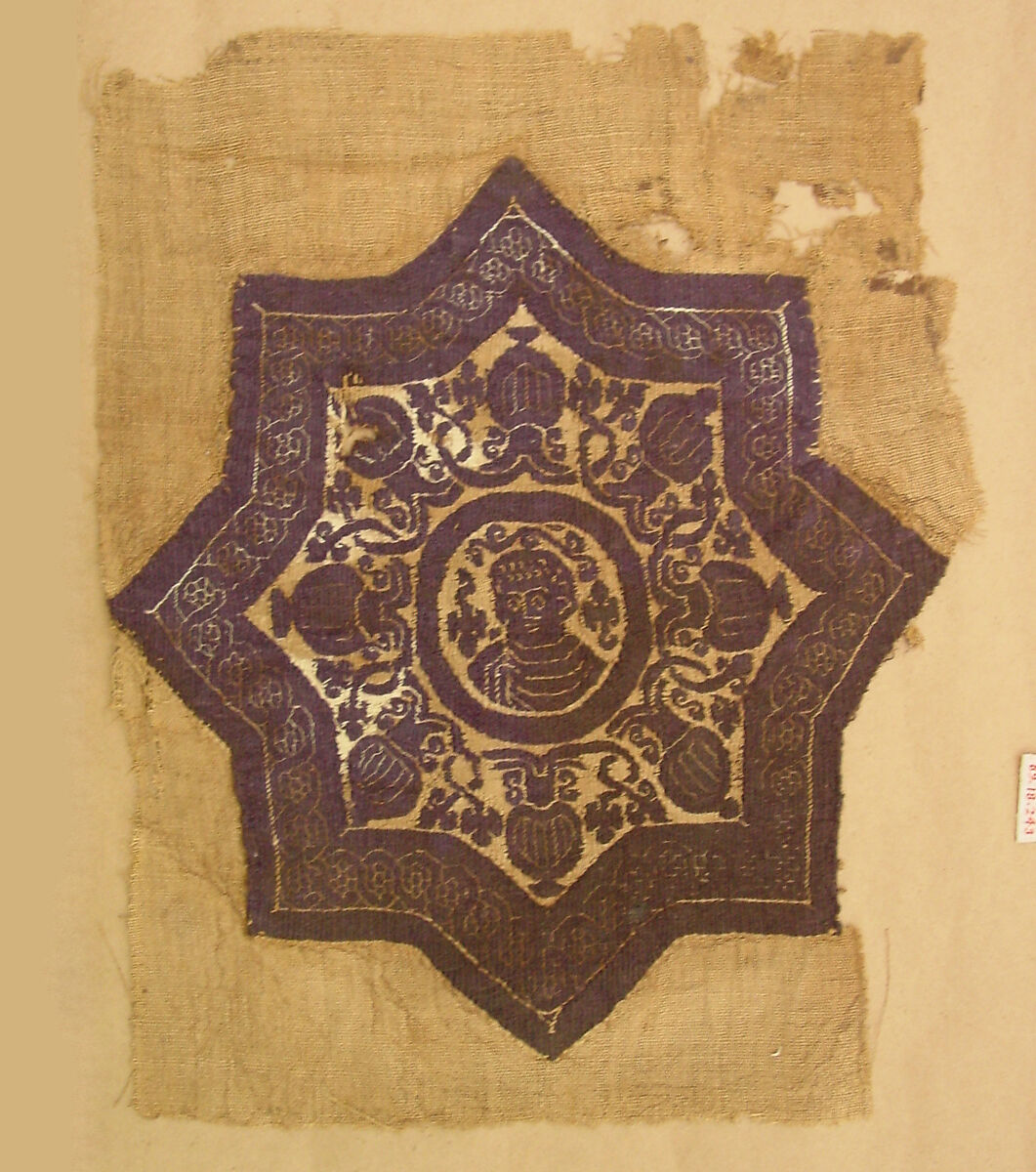 Textile Fragment, Wool, linen; plain weave, tapestry weave