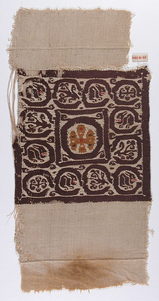 Textile Fragment, Wool, linen; plain weave, tapestry weave 