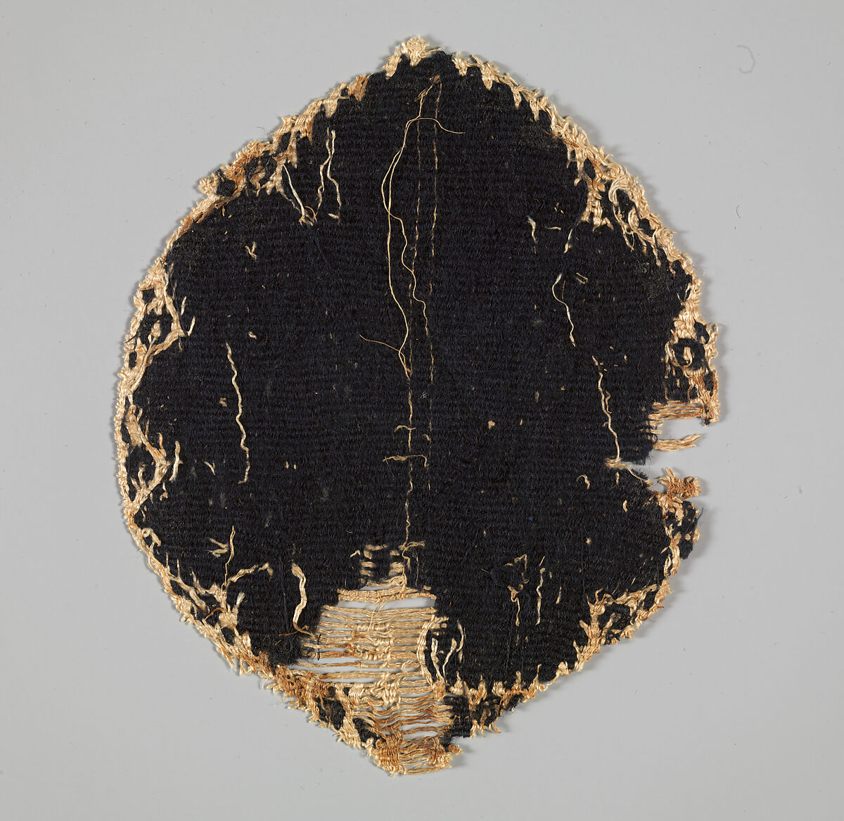 Textile Fragment, Wool, linen; plain weave, tapestry weave